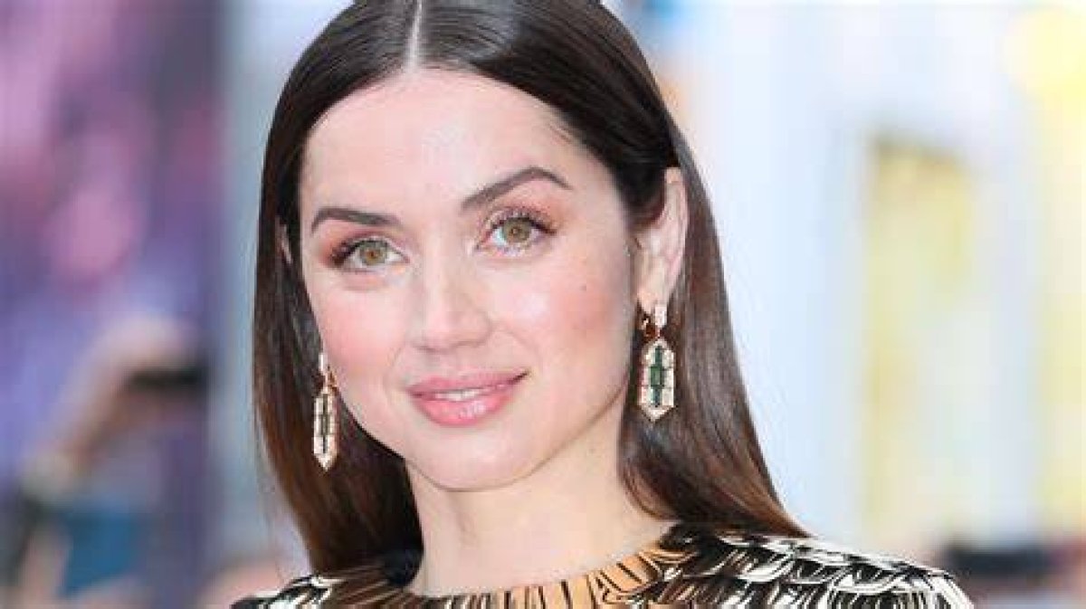 A Comprehensive Look at Ana De Armas and Her Plastic Surgery Journey