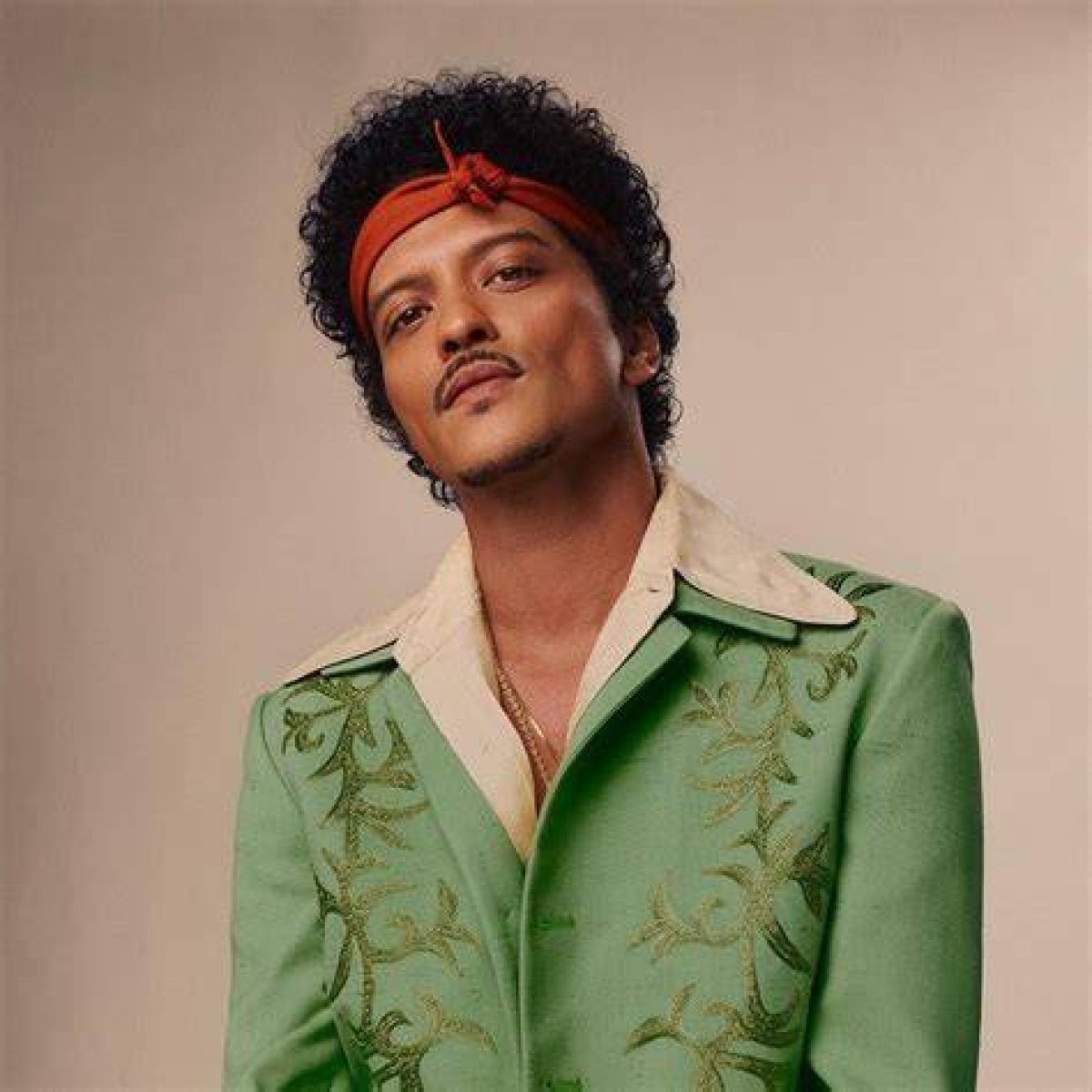Bruno Mars: Unveiling His Marital Status in 2024