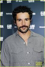 Christopher Abbott Ethnicity, Nationality, Race, Family, Body Measurements, Career |