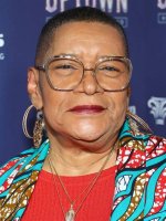Discover Marsha Warfield's Unique Perspective on Childlessness