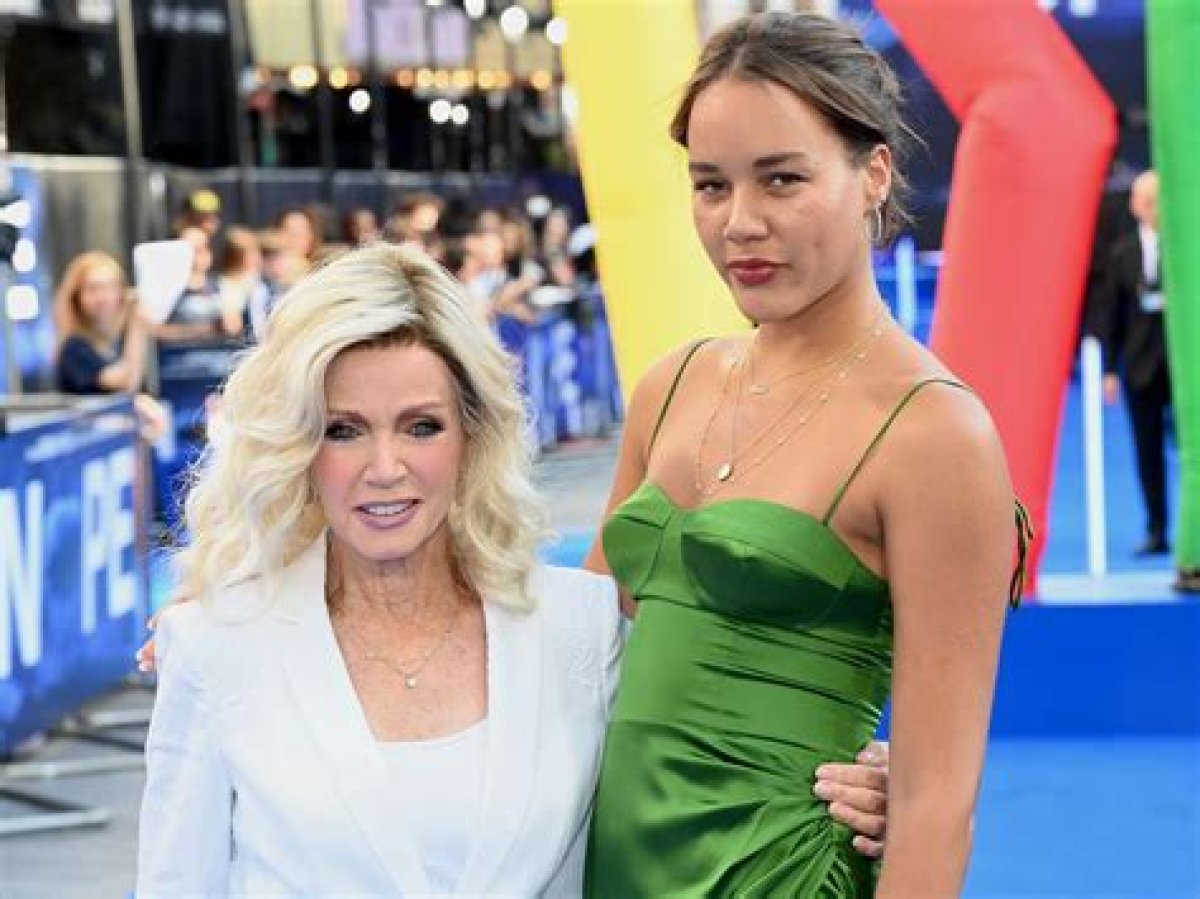 Donna Mills Family: Unveiling the Dynasty Star's Inner Circle