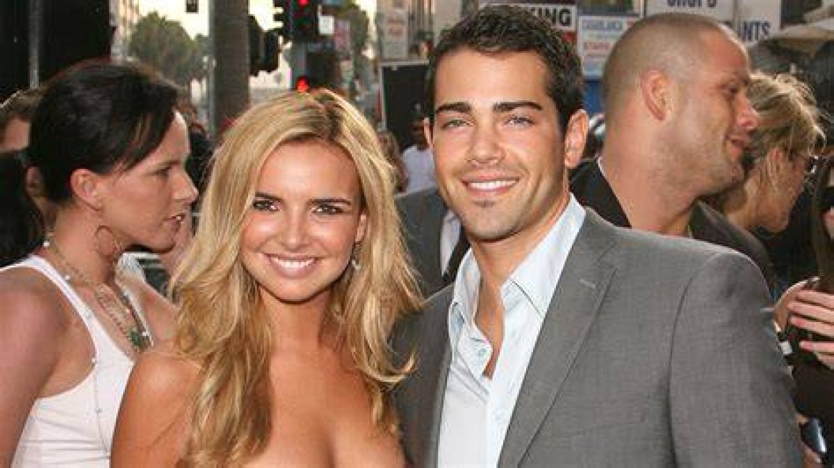 Exploring Jesse Metcalfe's Dating History: a Romantic Journey Through Time