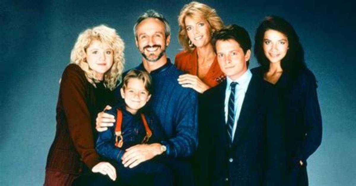 Exploring the Family Ties of Wayne Brady: a Look at His Siblings