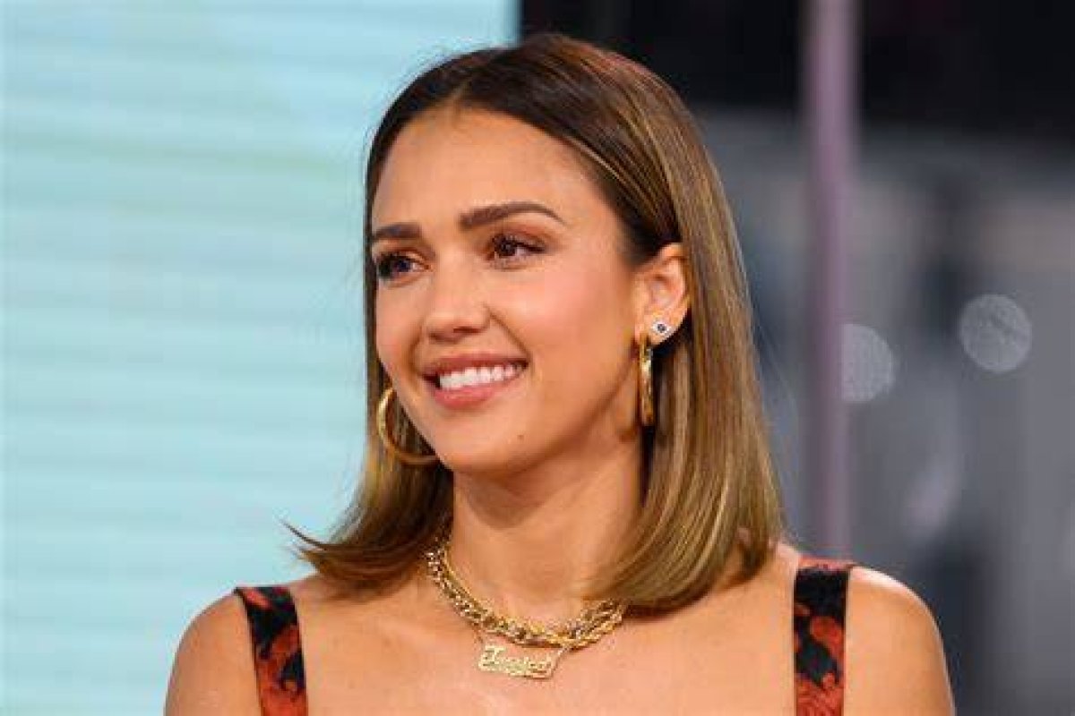 Exploring the Heartwarming Dynamics of Jessica Alba's Family