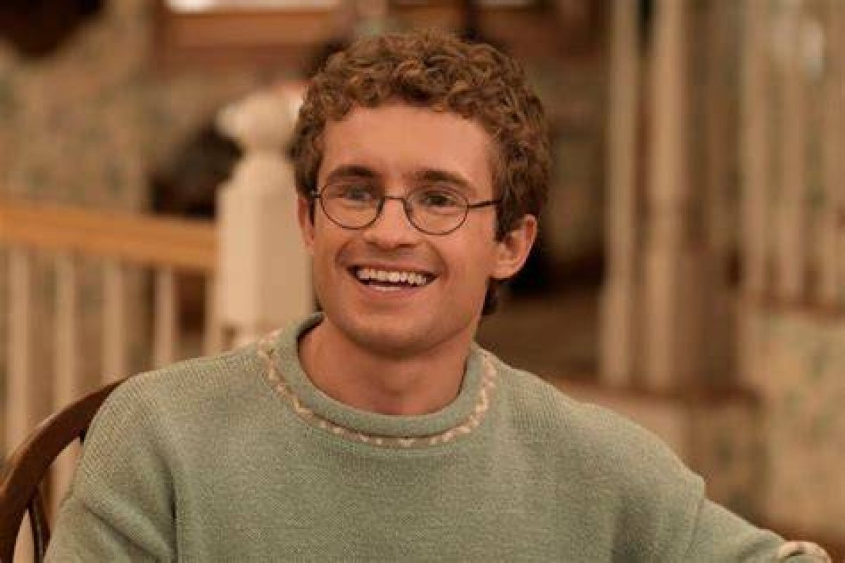 Exploring the Love Life of Sean Giambrone: Who Is His Girlfriend?