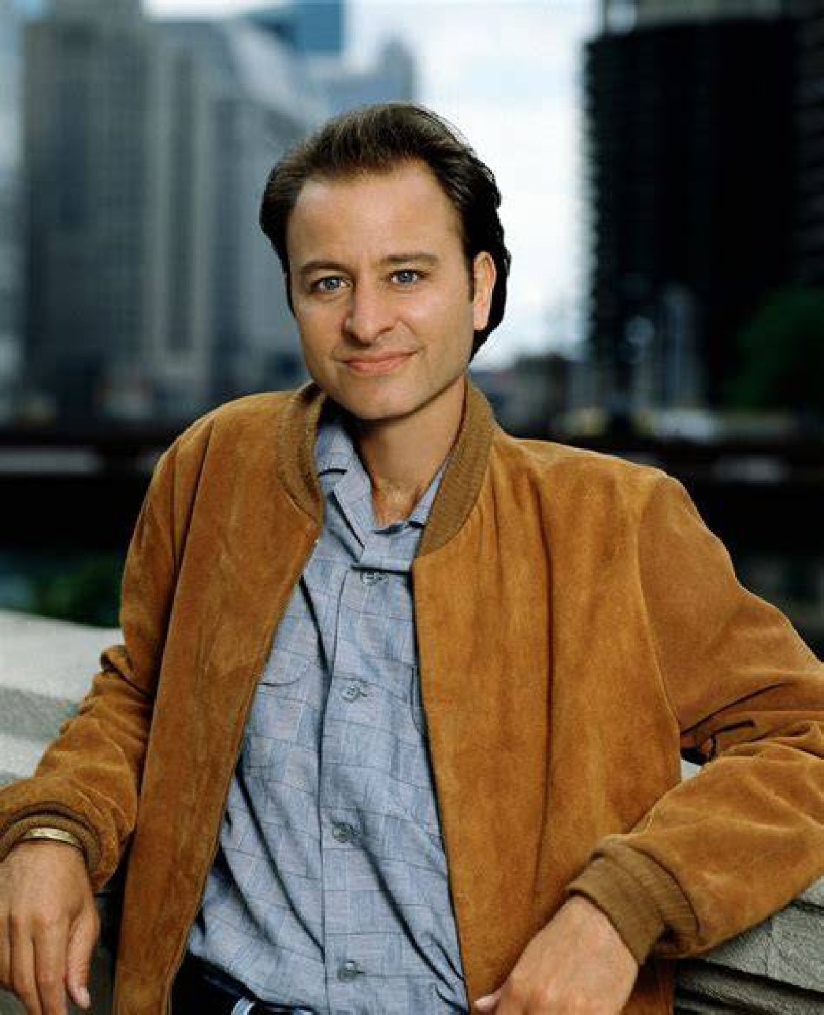 Fisher Stevens - Bio, Age, Height, Married, Nationality, Body Measurement, Career ·