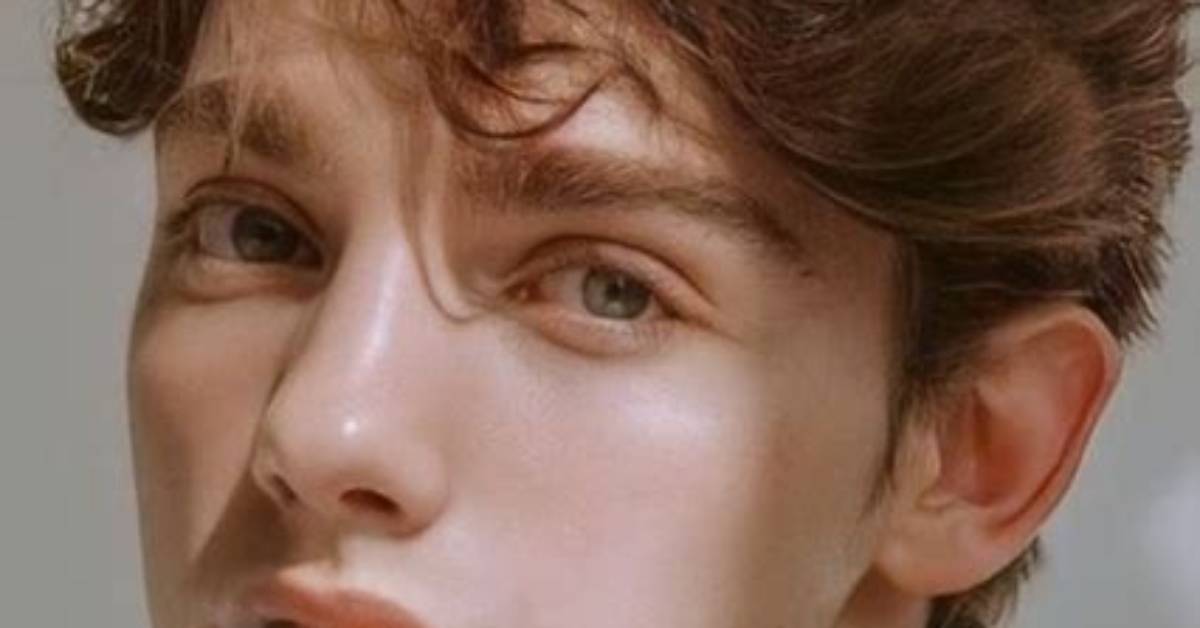 George Pomogisebe – Russian Model, Social Media Influencer | When Did He Start Modeling? Wiki, Age, Height, Net Worth, Relationship, Ethnicity, Career