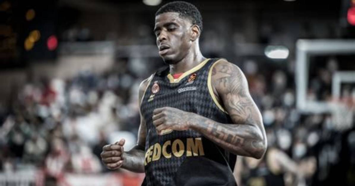 Jadesync | Dwayne Bacon