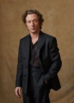 Jeremy Allen White's Back Surgery: a Comprehensive Look into His Journey