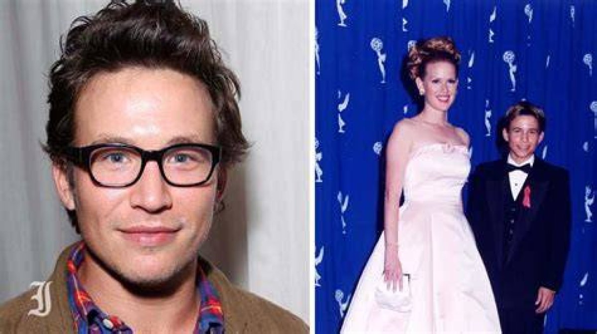 Jonathan Taylor Thomas: Married? Dating? His Life & Career!