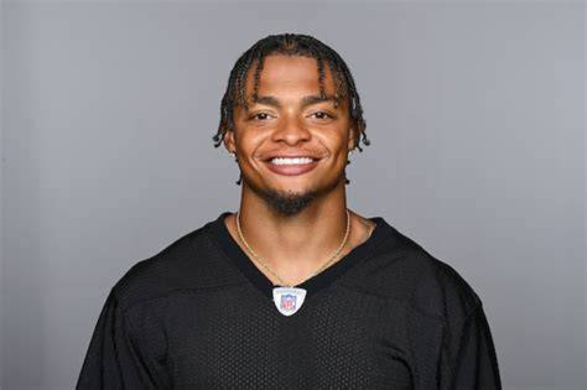 Justin Fields Height, Weight, Net Worth, Age, Birthday, Wikipedia, Who, Nationality, Biography