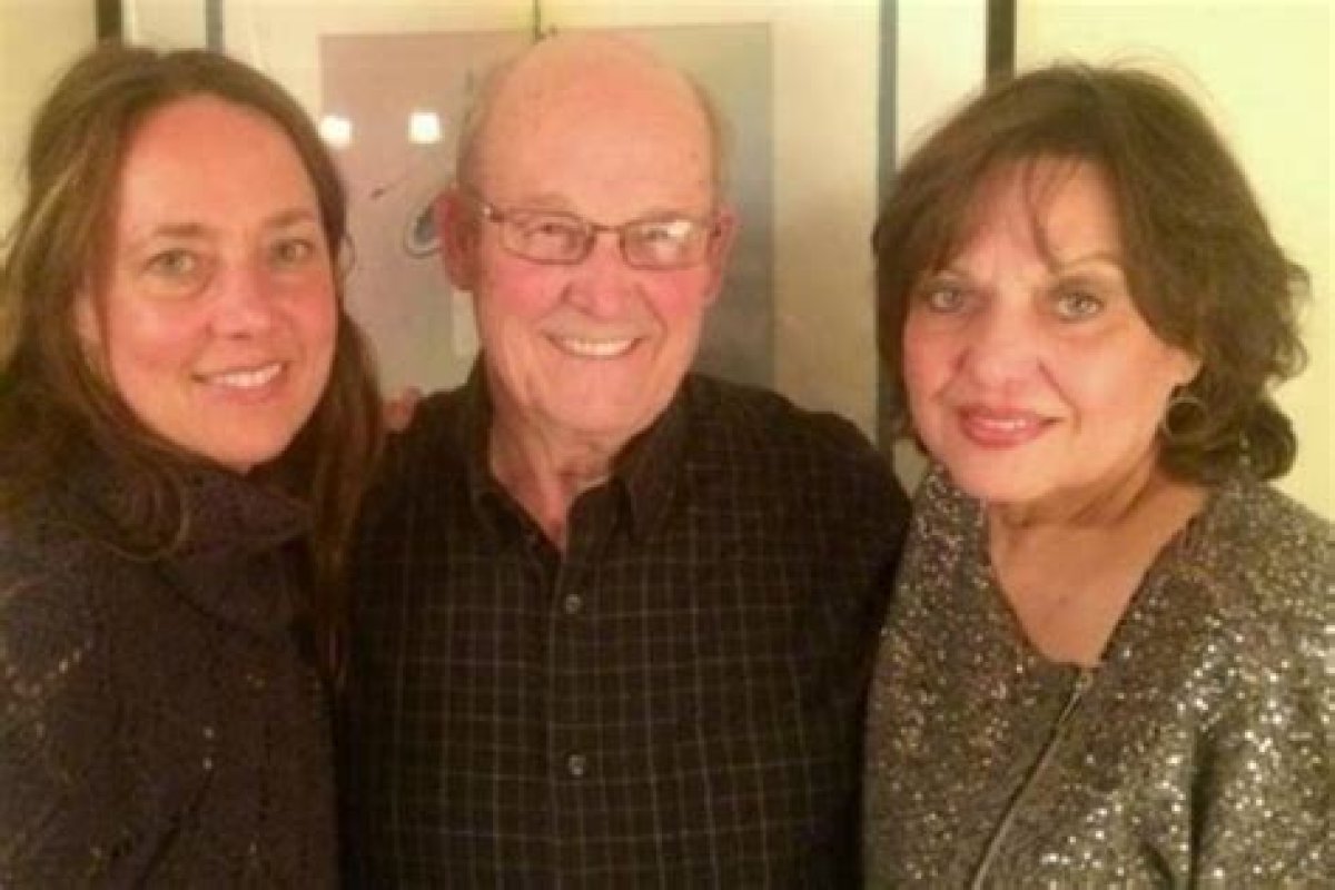 Learn More About Justin Chambers Sisters Susan Chambers and Mia Chambers ·