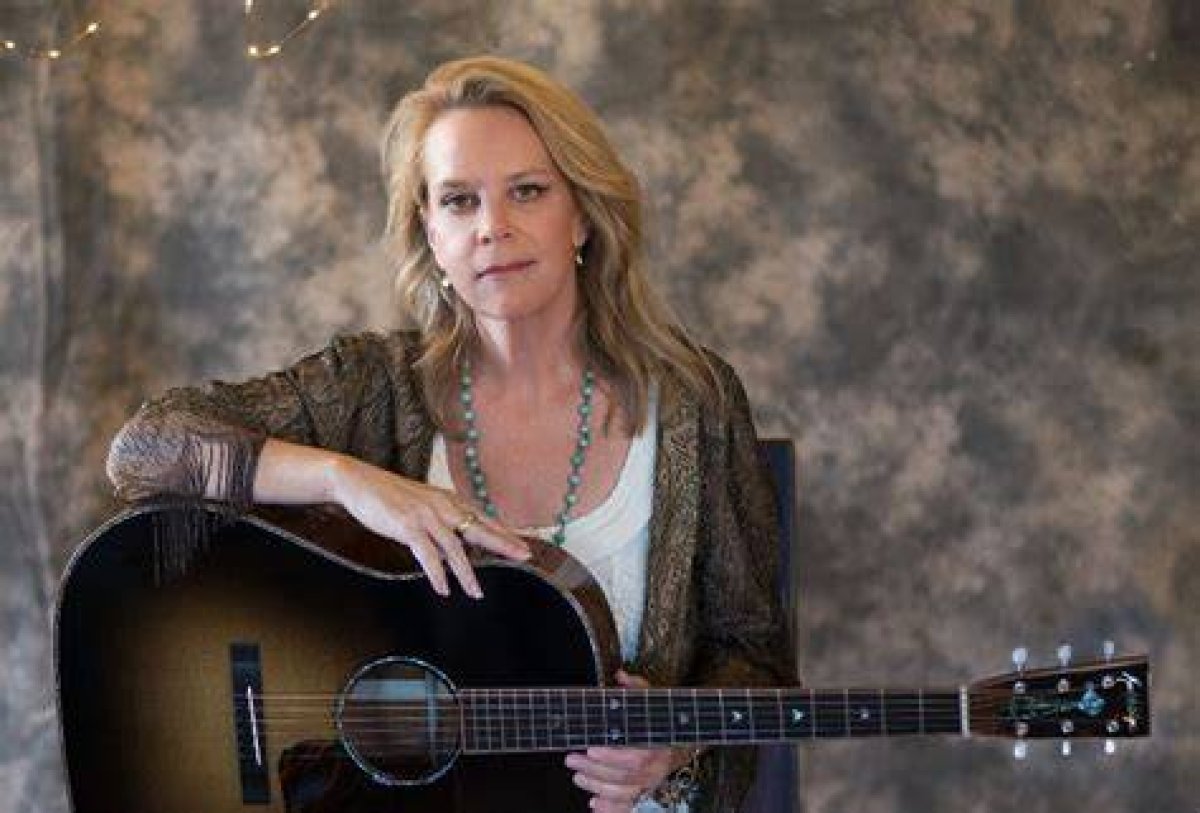 Mary Chapin Carpenter: Exploring Her Partner and Personal Life