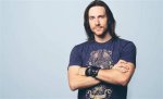 Matthew Mercer – Biography, Age, Net Worth, Wife, Height