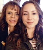 Meet Troian Bellisario Parents Deborah and Donald, Siblings and Ethnicity |