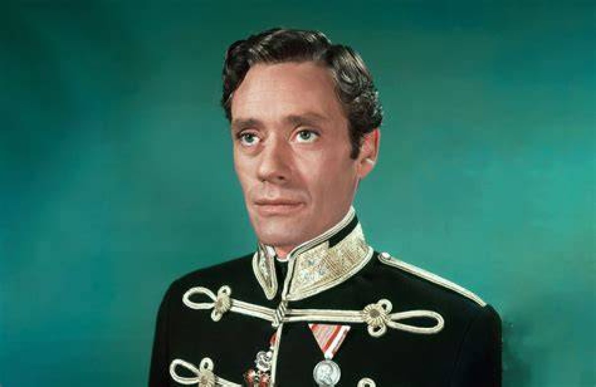 Mel Ferrer: Exploring the Life of a Hollywood Icon and His Spouse