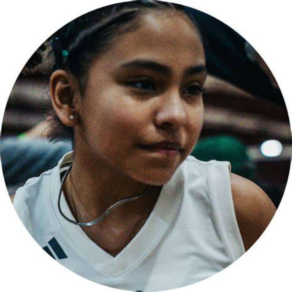 Mirredys Gonzalez: a Rising Star in the Entertainment Industry