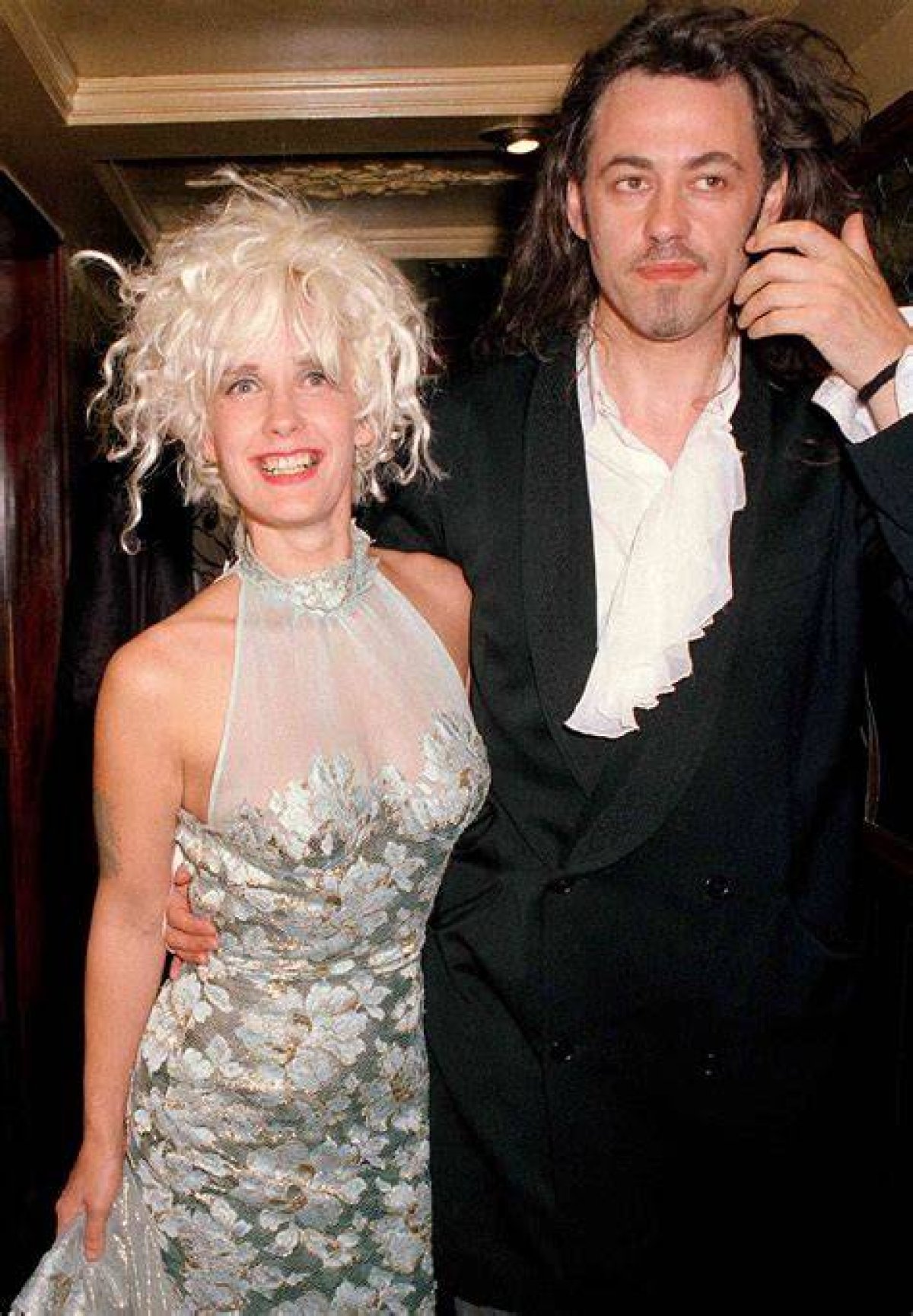 Paula Yates – What Was the Paula Yates’ Death Cause? | Age, Bio, Wiki, Career, Net Worth, Death Date, Husband, Marriage, Children & Facts