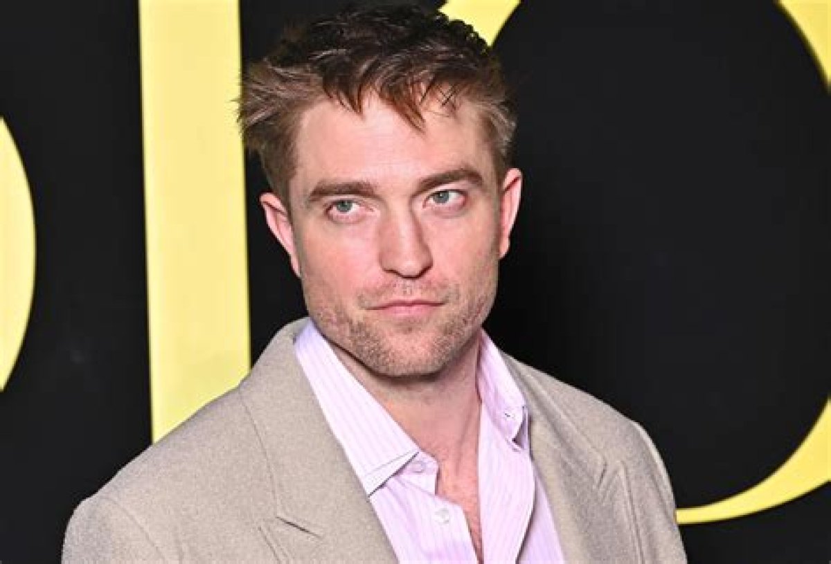 Robert Pattinson Net Worth | Novavibe