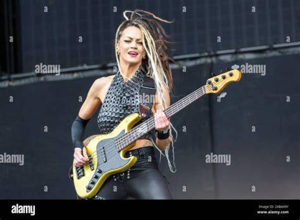 Tanya O'callaghan: a Journey Through Music and Inspiration