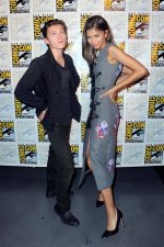 Unveiling the Height Dynamics: Zendaya Vs. Tom