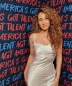 Unveiling the Love Life of Loren Allred: Is Loren Allred Married?