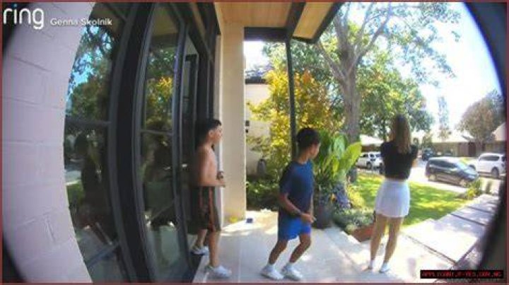 Unveiling the Truth: The Viral Story of Buscar Kid and His Mom Caught on CCTV