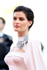 Unveiling the Wealth of Isabeli Fontana: a Look at Her Net Worth