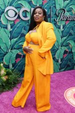 Uzo Aduba Height, Weight, Net Worth, Age, Birthday, Wikipedia, Who, Nationality, Biography
