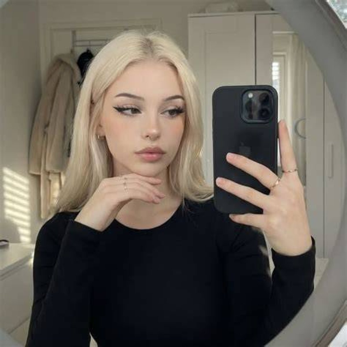 Why Icy Vixen Dominates Twitch: a Comprehensive Guide